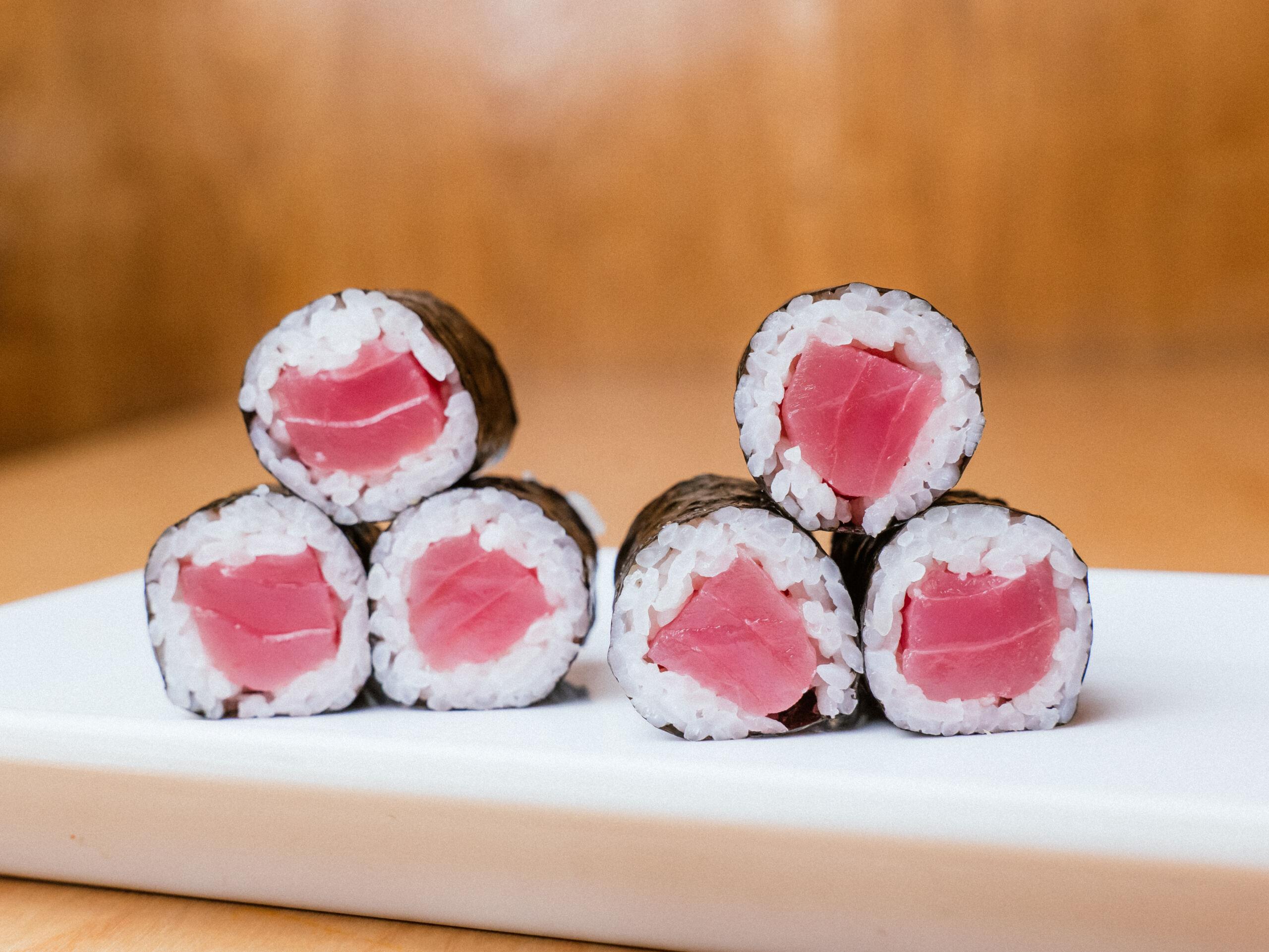 *Tuna Roll